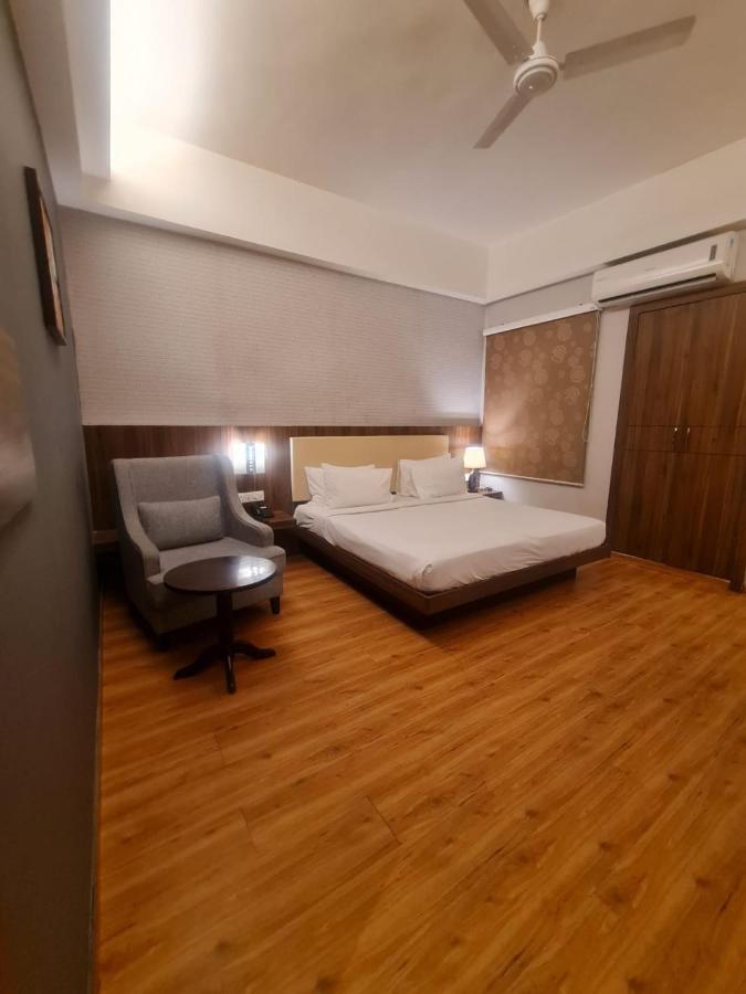 Hotel Lemon Park Халдвани Экстерьер фото