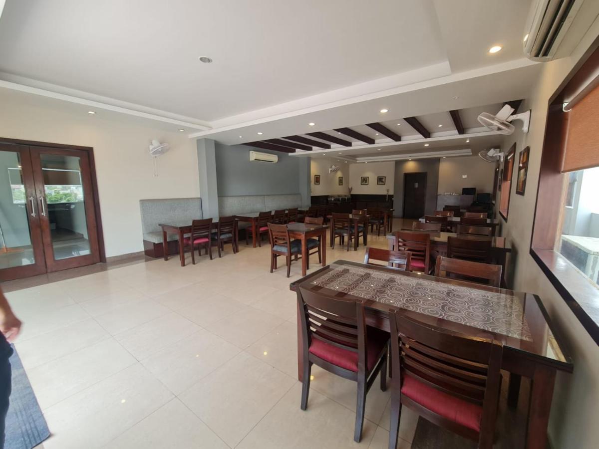 Hotel Lemon Park Халдвани Экстерьер фото